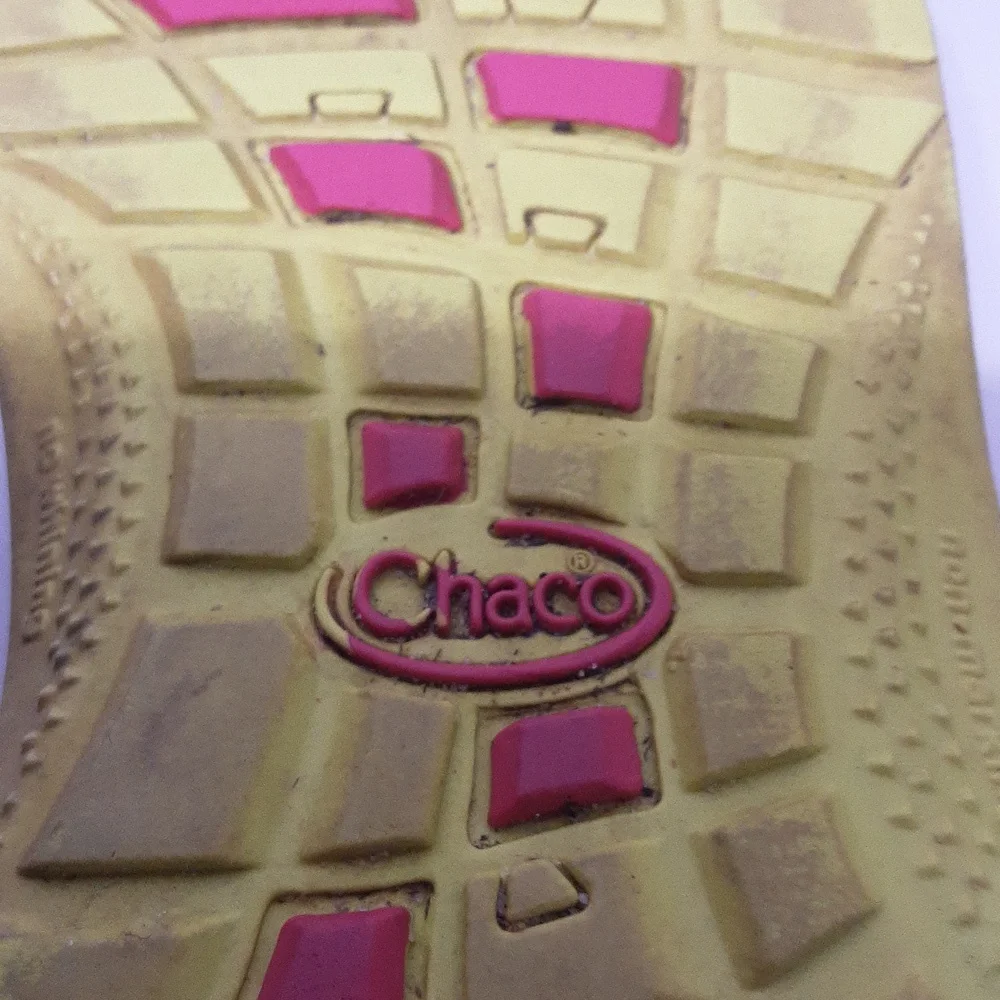 Chaco Girls‎ 4 Strappy Crossover Classic Sandal